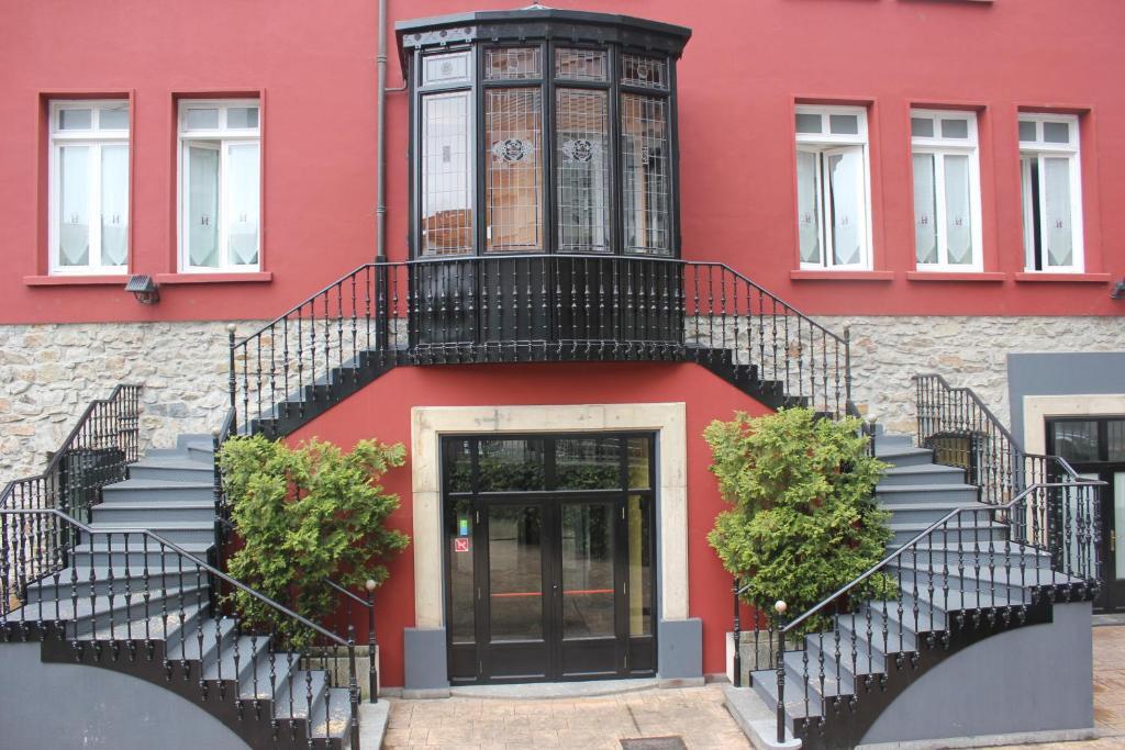 Mondragon Hotela Arrasate/Mondragon Exterior photo